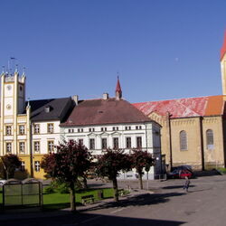 namesti