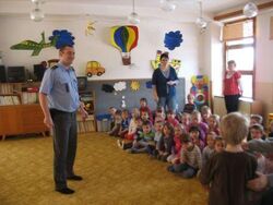 Policisté v MŠ Mšeno